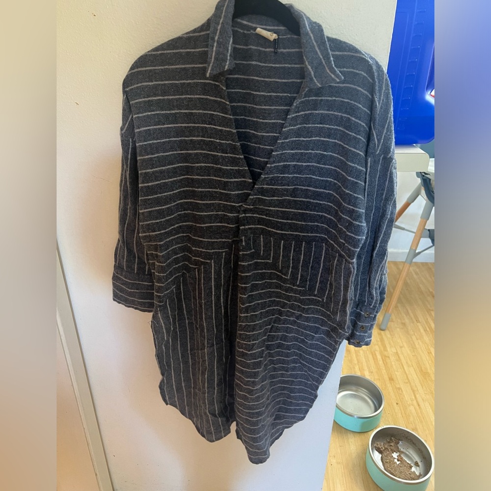 Summer knit, Anthropologie, size xs, blue striped tunic